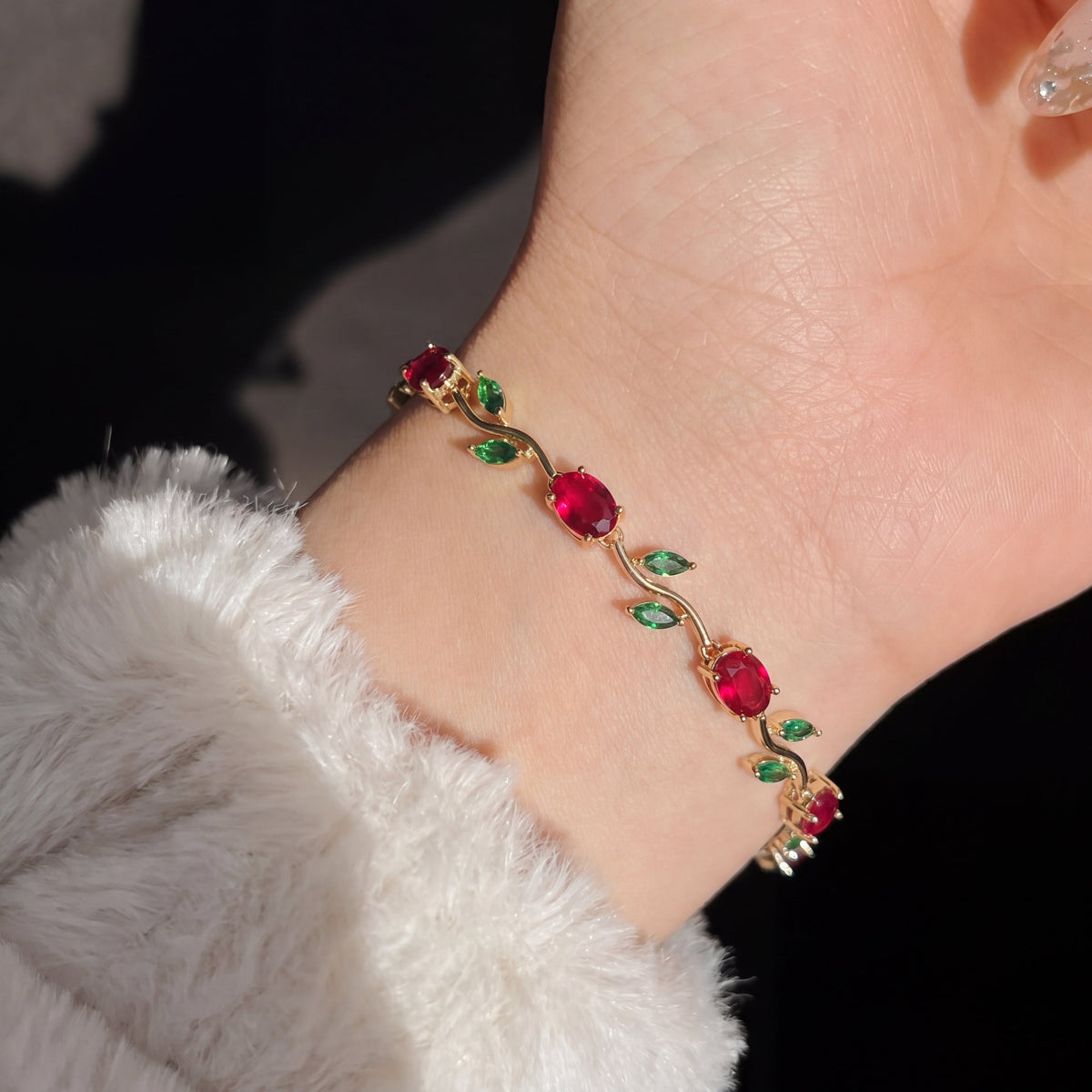 Luminous Crystal Stones Tulip Bracelet